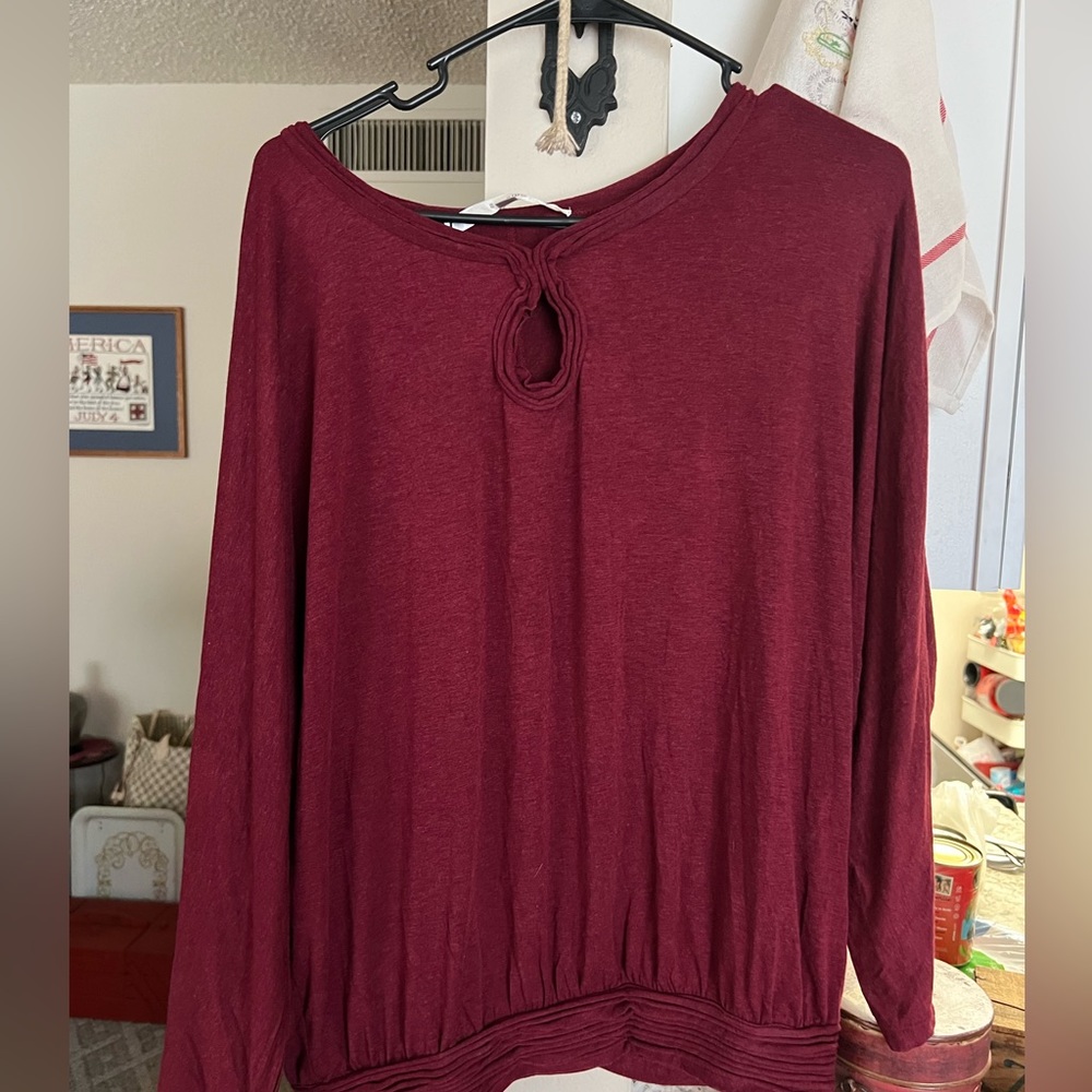 Beautiful NWT ladies shirt non smoking home